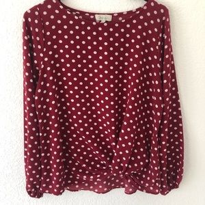 Chennault blouse polka dots .size Medium